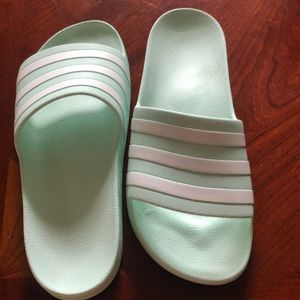 Adidas slides size 8